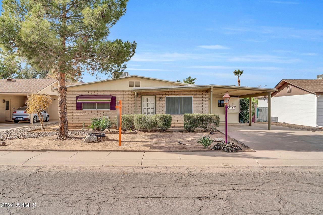 2327 E Betty Elyse Ln., Phoenix, AZ 85022