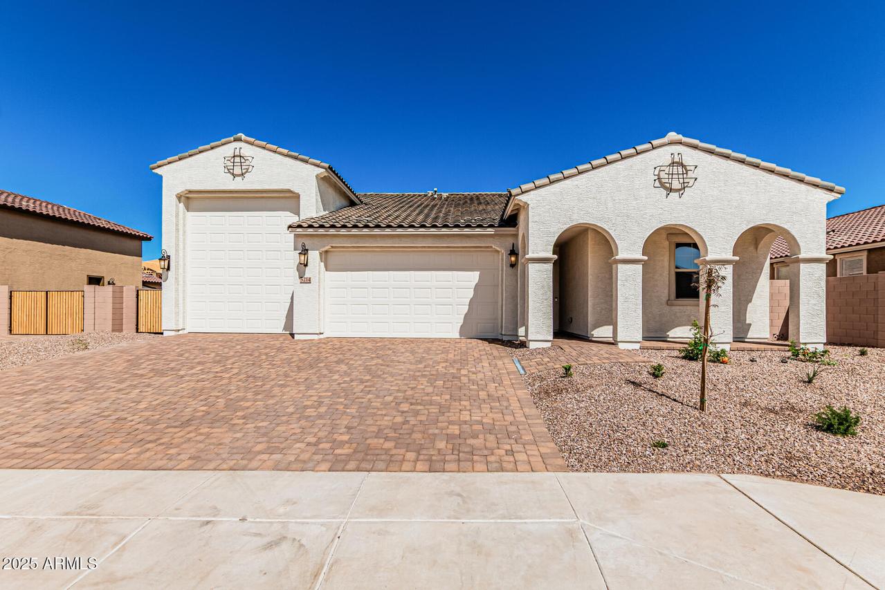 5214 W Rainwater Dr., Laveen, AZ 85339