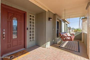 2324 E Shea Blvd., Phoenix, AZ 85028