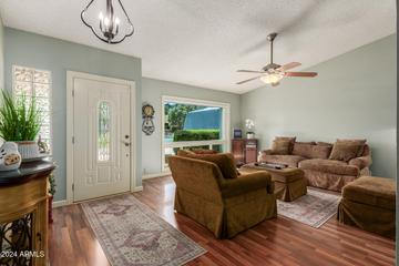 2324 E Shea Blvd., Phoenix, AZ 85028