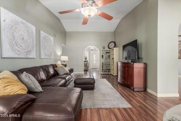 2324 E Shea Blvd., Phoenix, AZ 85028