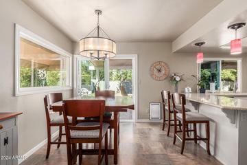 2324 E Shea Blvd., Phoenix, AZ 85028