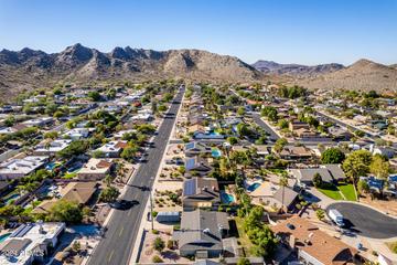 2324 E Shea Blvd., Phoenix, AZ 85028