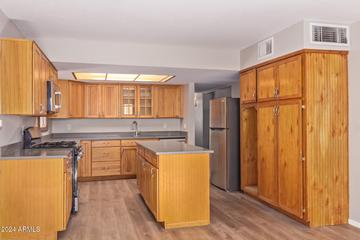 11620 N 32nd Dr., Phoenix, AZ 85029