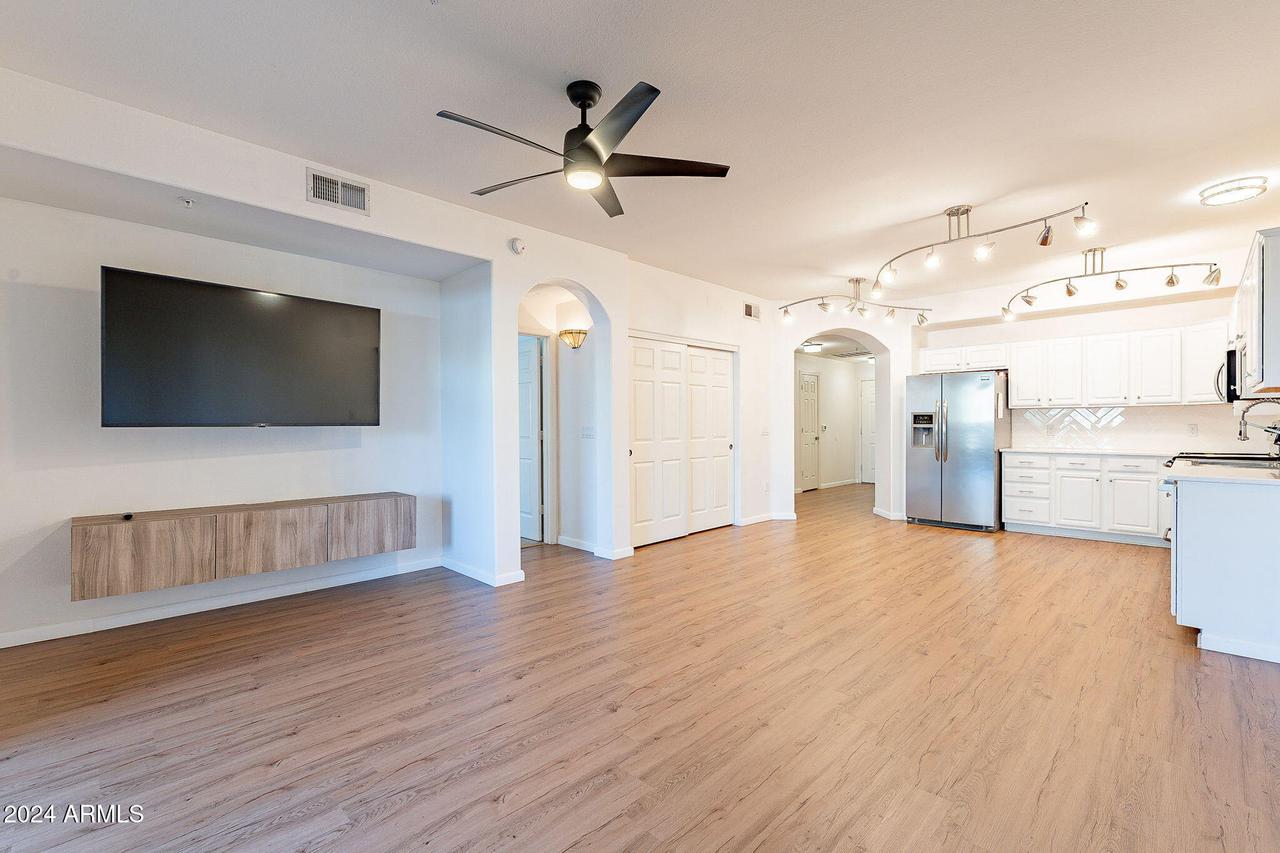 920 E Devonshire Ave. #2019, Phoenix, AZ 85014
