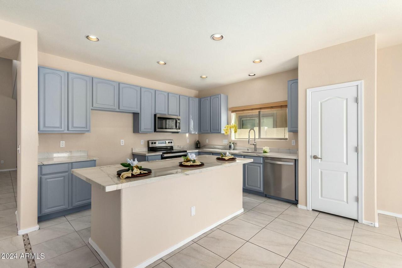 25575 W Lynne Ln., Buckeye, AZ 85326
