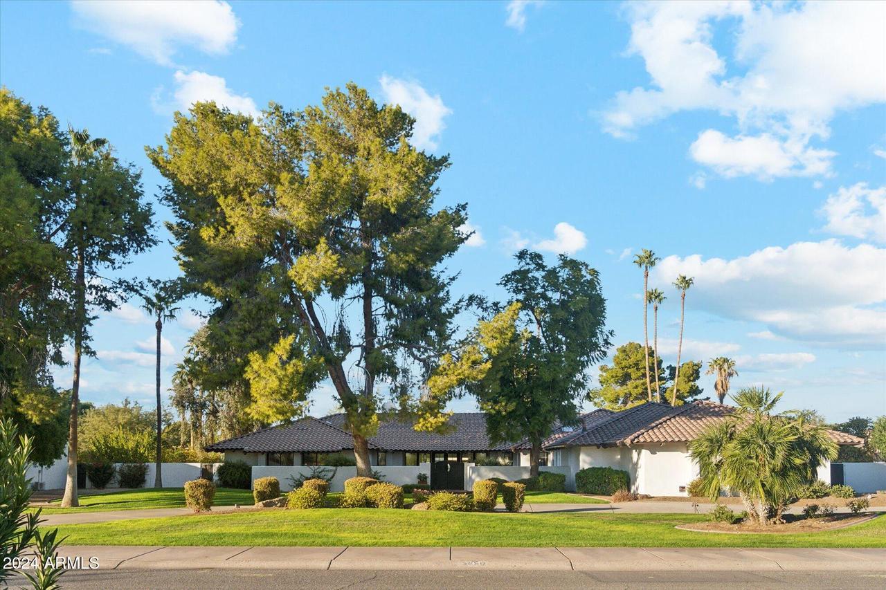 5850 E Berneil Ln., Paradise Valley, AZ 85253