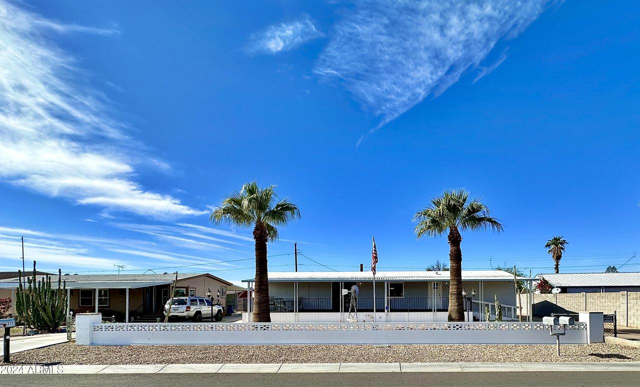 394 N Pinyon Dr., Apache Junction, AZ 85220