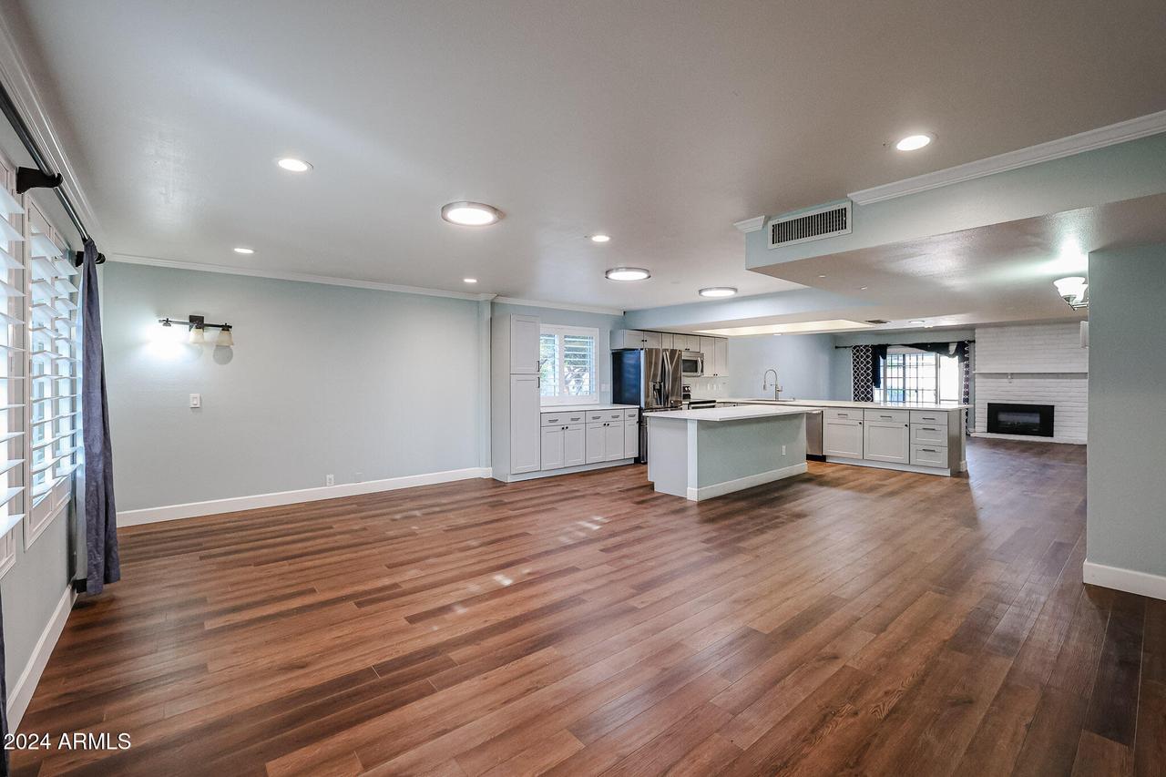 4715 N 64th Ave., Phoenix, AZ 85033