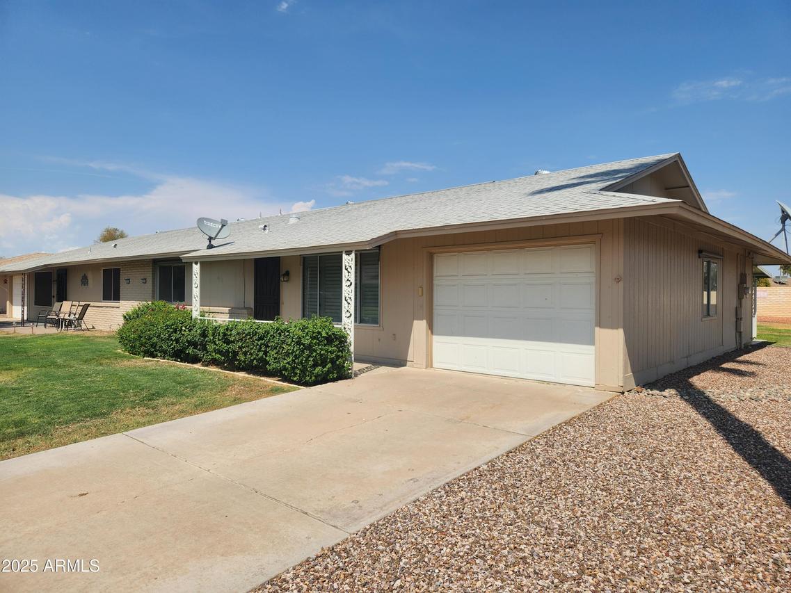 18001 N 99th Dr., Sun City, AZ 85373