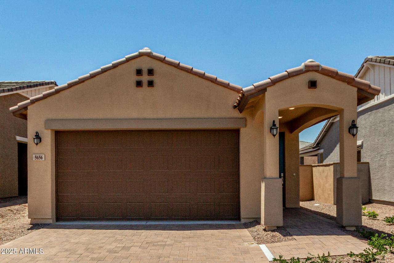 5656 N 205th Ln., Buckeye, AZ 85396