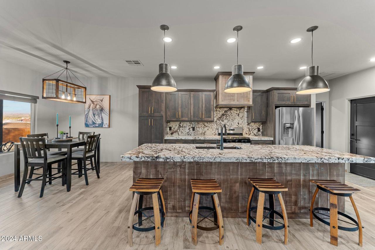 44635 San Domingo Peak Tr., Morristown, AZ 85342
