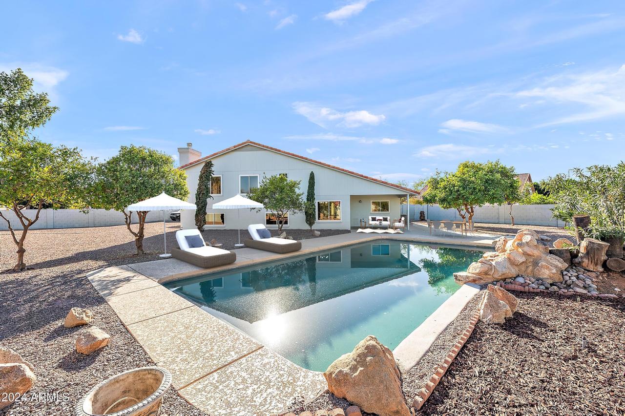 509 S Honeysuckle Ln., Gilbert, AZ 85296