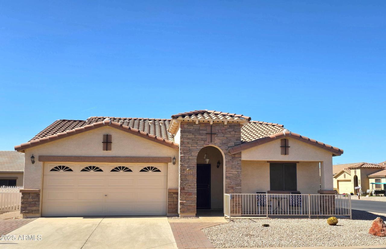 2101 S Meridian Rd. #205, Apache Junction, AZ 85120