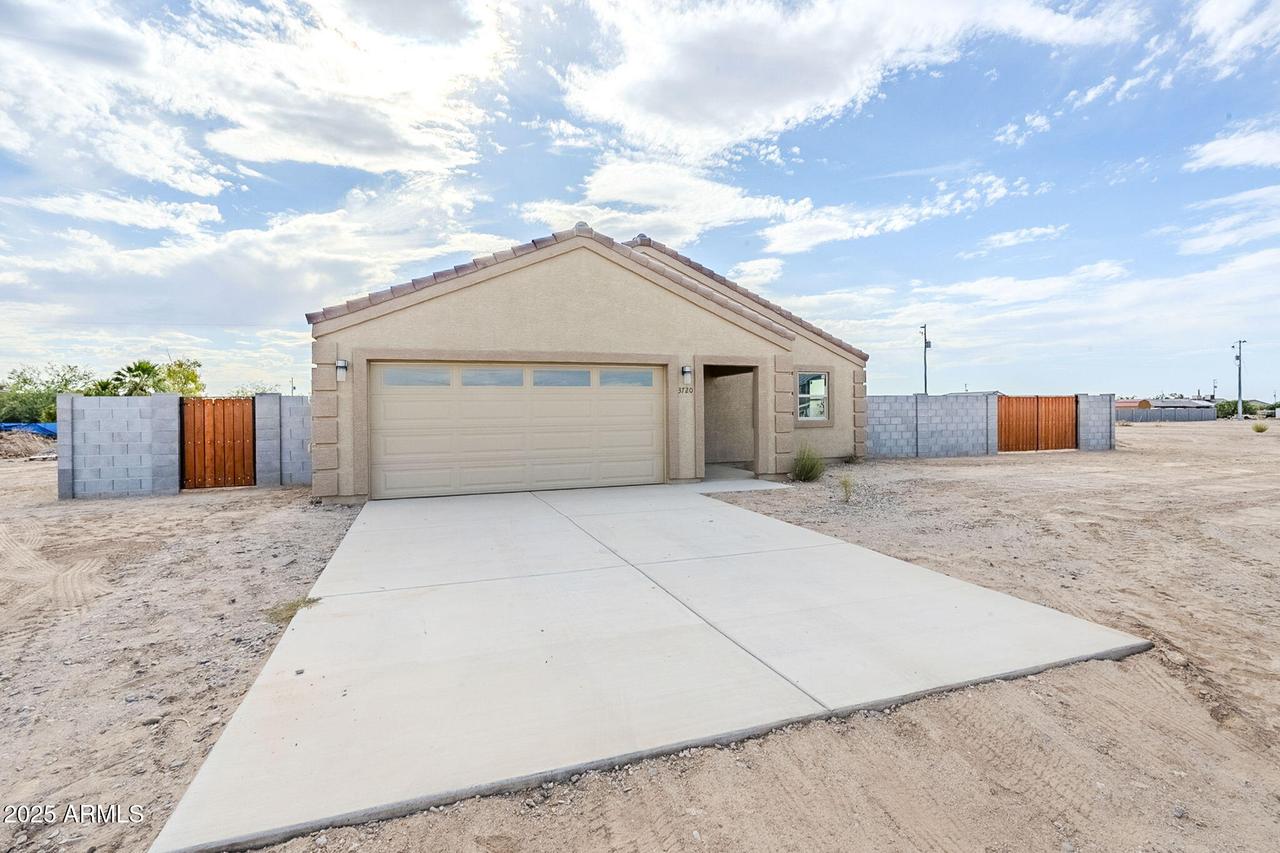 3720 N San Carlos Dr., Eloy, AZ 85131