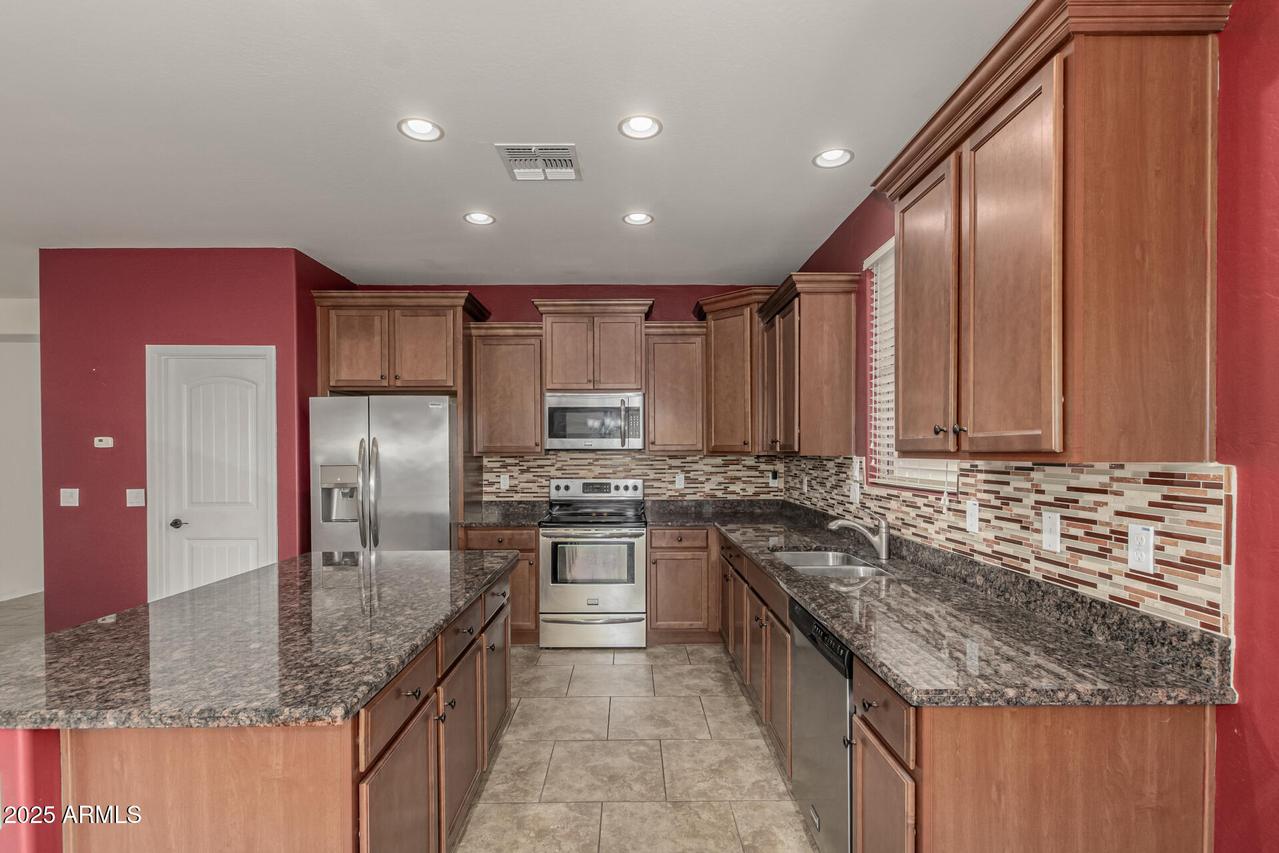 12121 W Patrick Ln., Sun City, AZ 85373