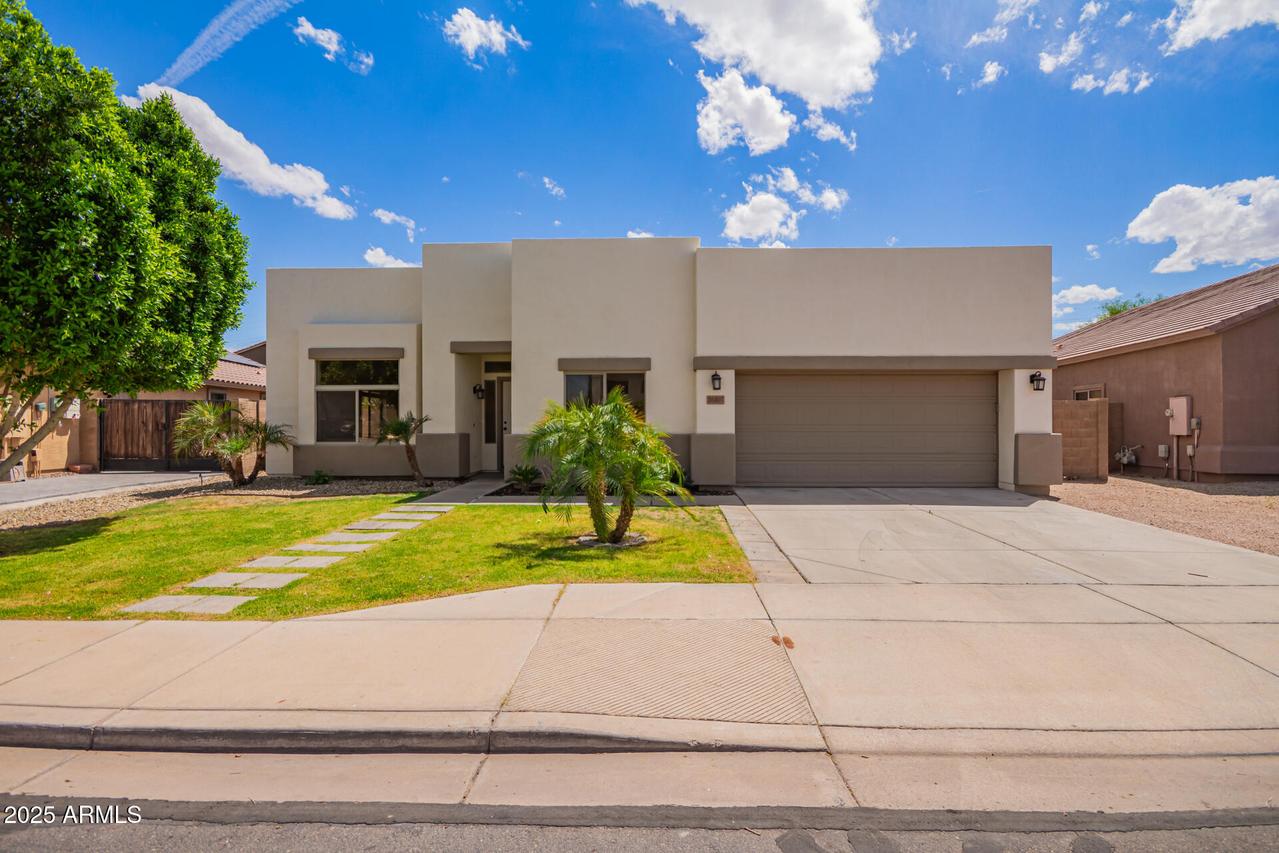 10101 E Posada Ave., Mesa, AZ 85212
