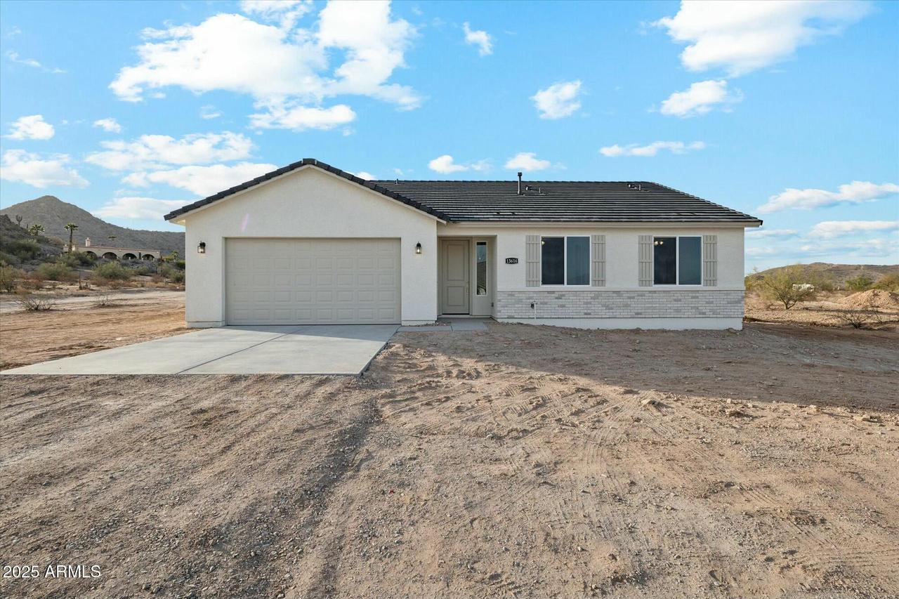 13634 S 192nd Ave., Buckeye, AZ 85326