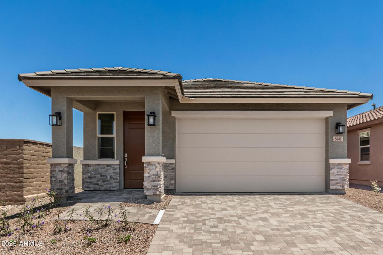 5649 N 205th Ln., Buckeye, AZ 85396