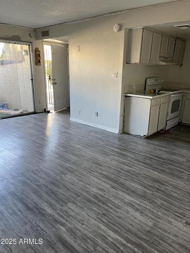 2652 N 43rd Ave. #C, Phoenix, AZ 85009