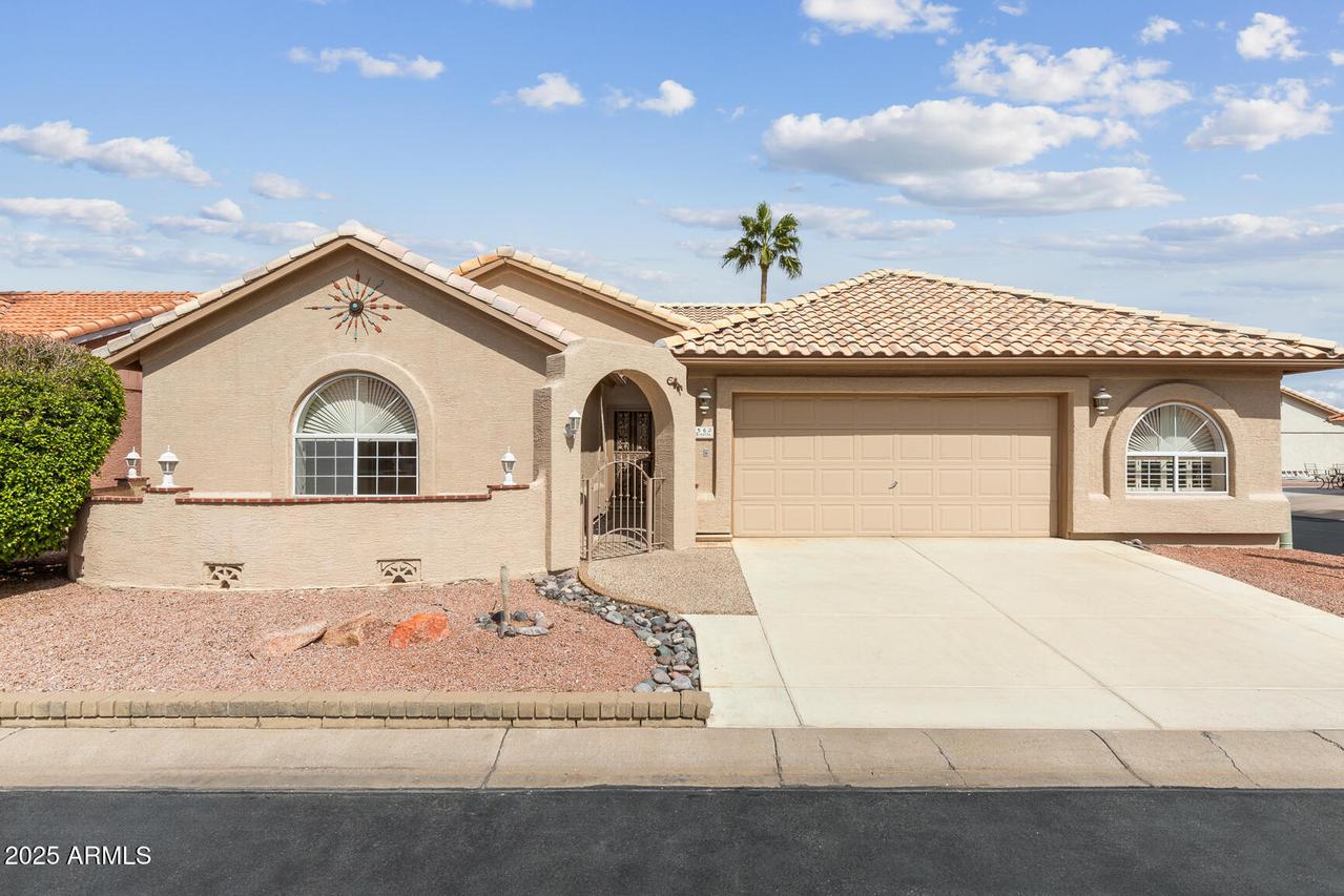 1560 E Riviera Dr., Chandler, AZ 85249