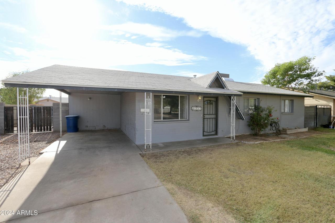 1915 E Palmcroft Dr., Tempe, AZ 85282