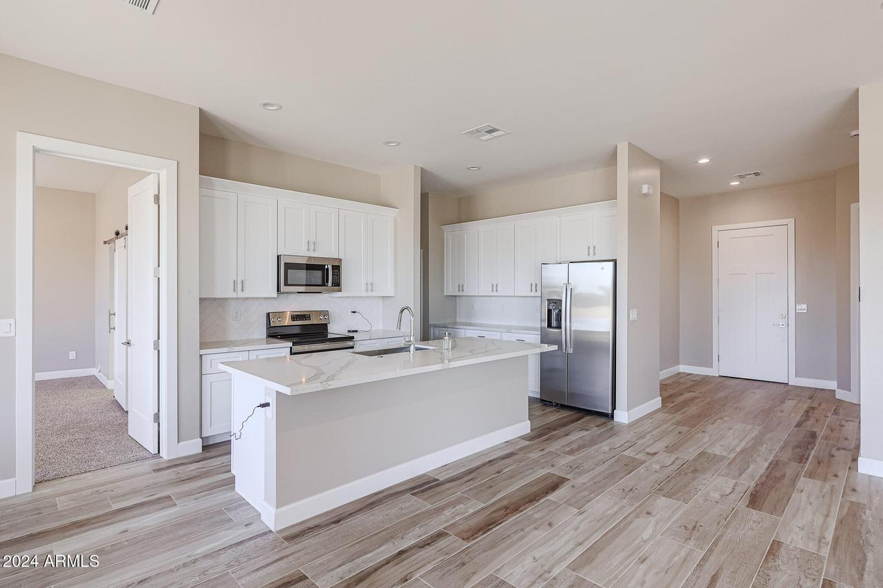 28211 N 213th Dr., Wittmann, AZ 85361