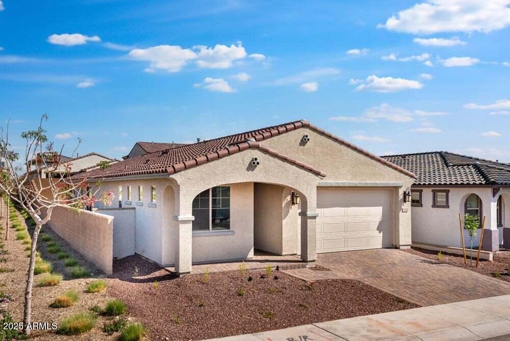 20224 W Roma Ave., Litchfield Park, AZ 85340