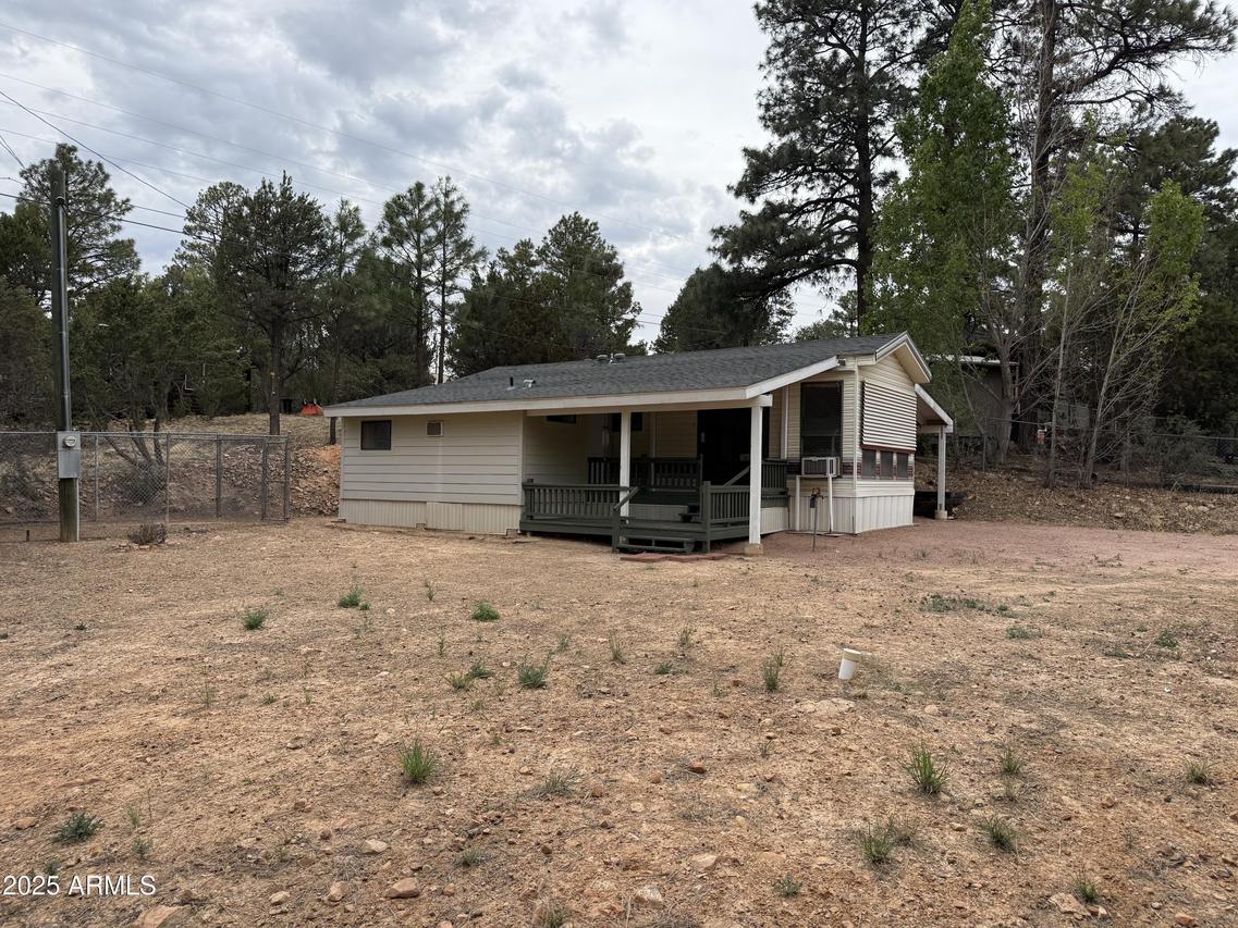 3512 Winchester Rd., Overgaard, AZ 85933