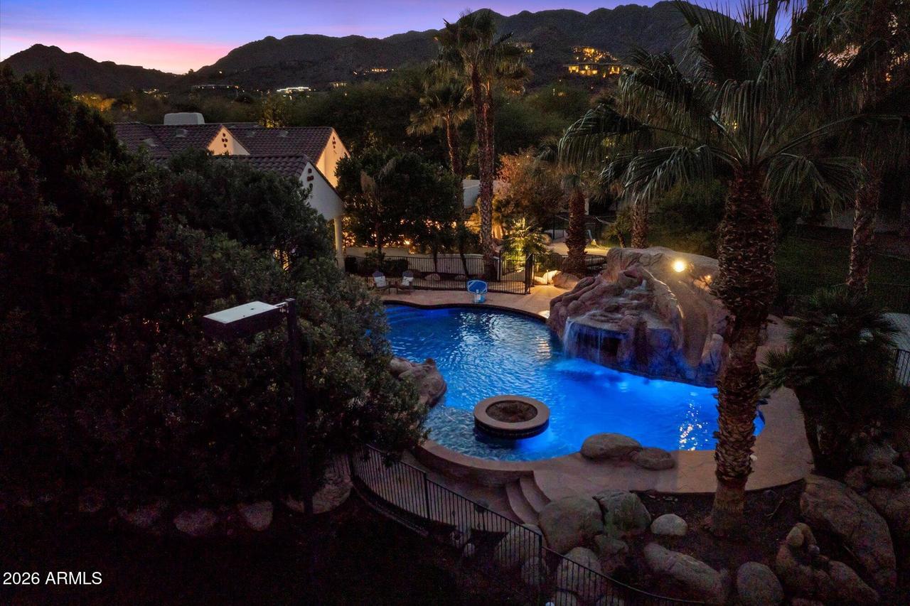 8312 N 50th St., Paradise Valley, AZ 85253