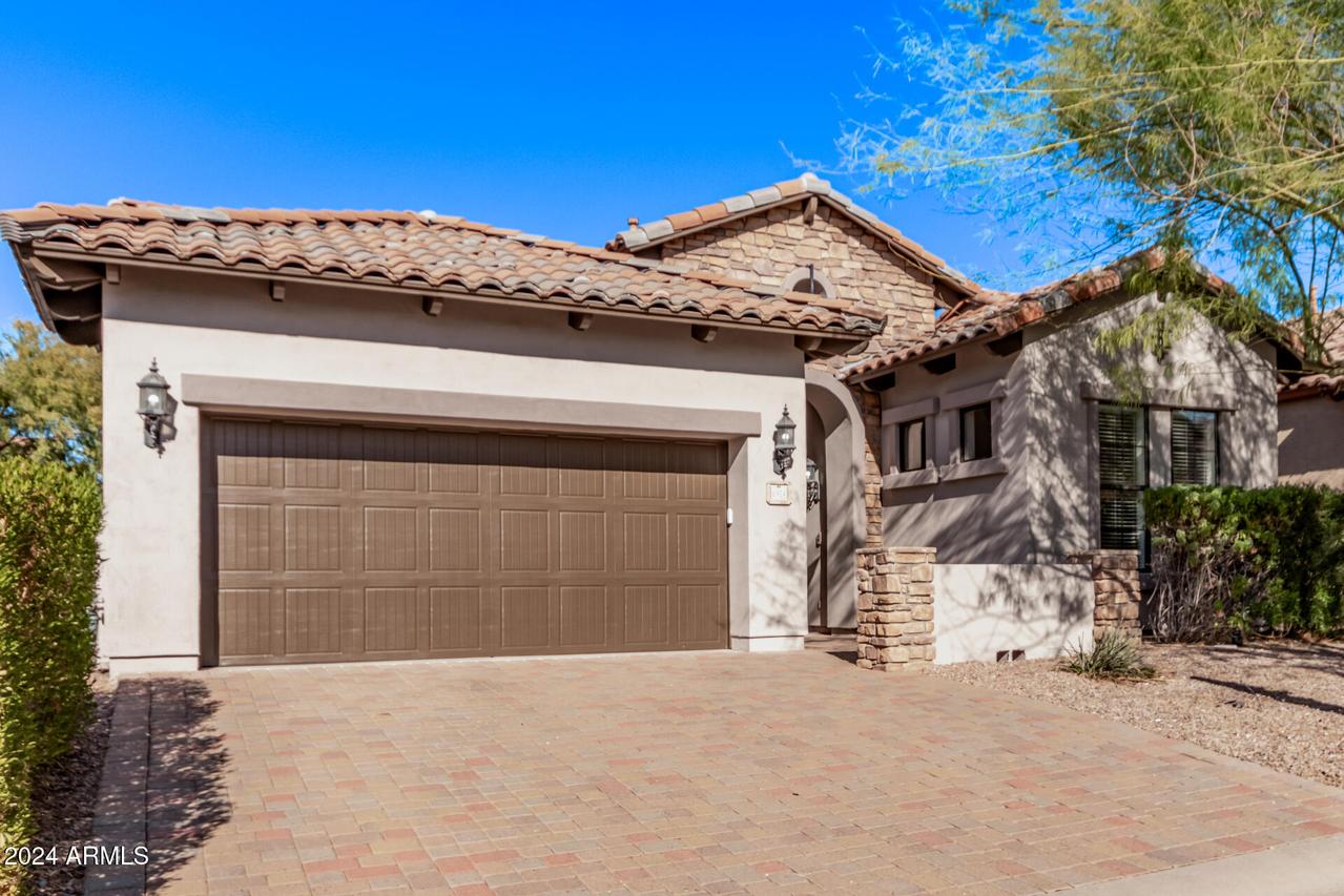 6914 E Pearl St., Mesa, AZ 85207