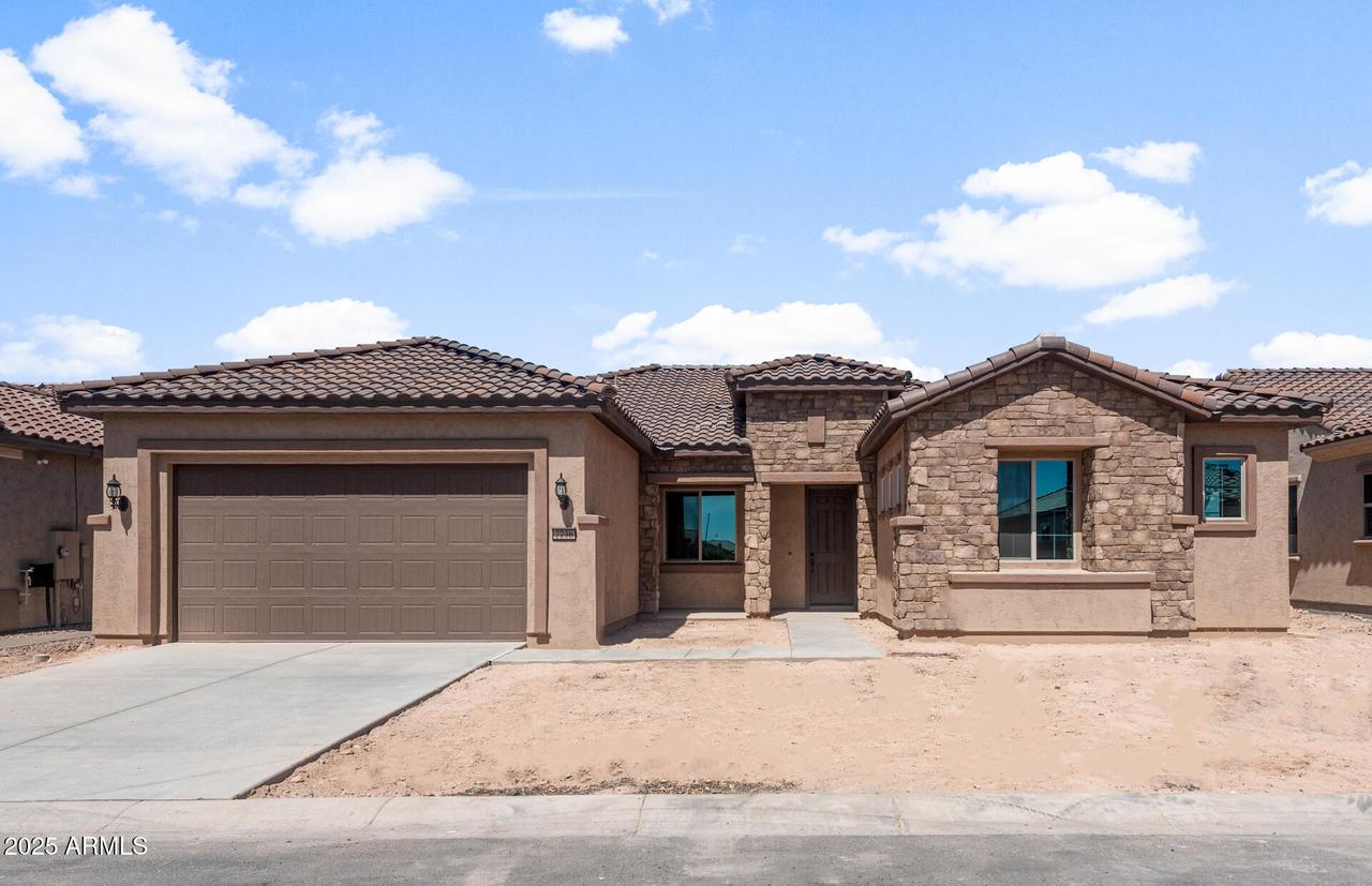 7736 W Mockingbird Way, Florence, AZ 85132