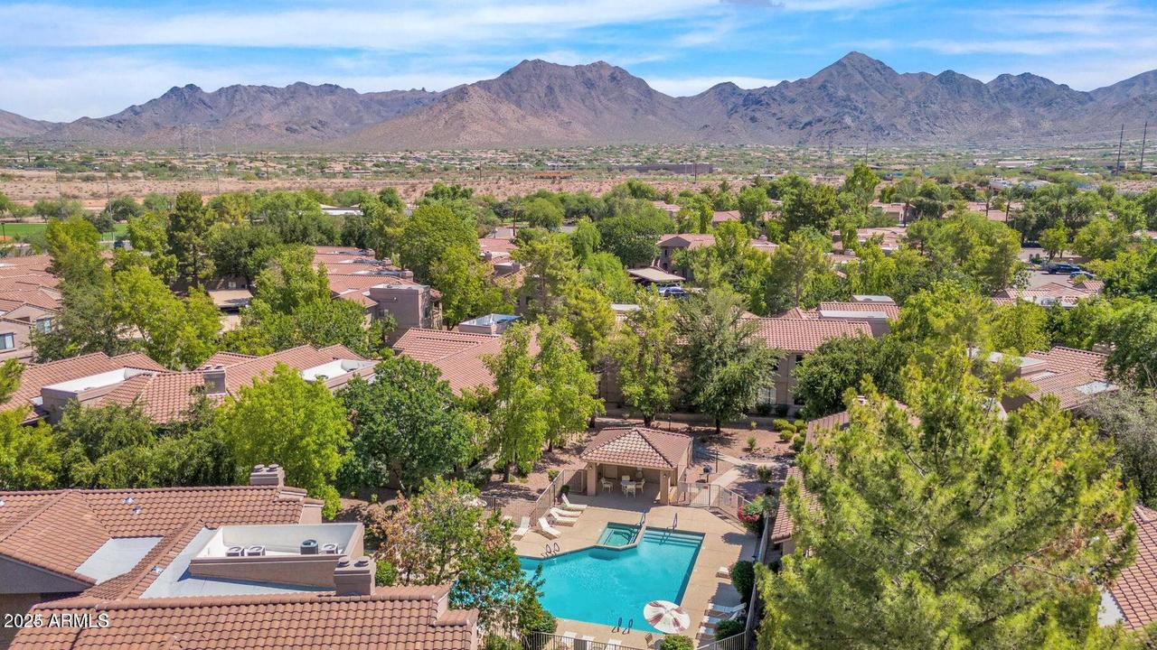 15050 N Thompson Peak Pkwy. #2006, Scottsdale, AZ 85260