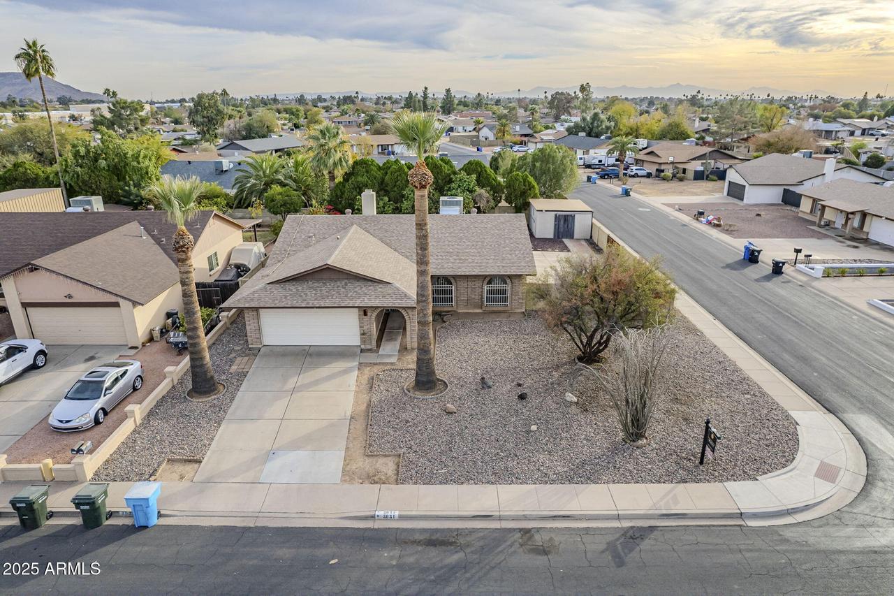 3031 W Paradise Ln., Phoenix, AZ 85053