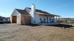 16911 S Joshua Tree Rd., Cordes Lakes, AZ 86333