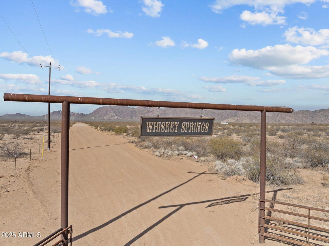 x1 Aguila Valley Lots 1-5 Rd. #1, Aguila, AZ 85320