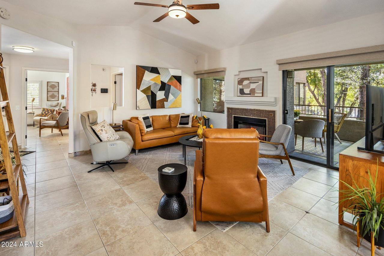 15050 N Thompson Peak Pkwy. #2053, Scottsdale, AZ 85260