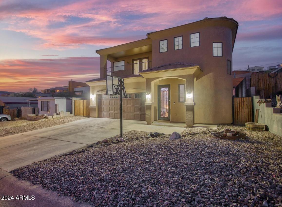 13032 N 19th St., Phoenix, AZ 85022