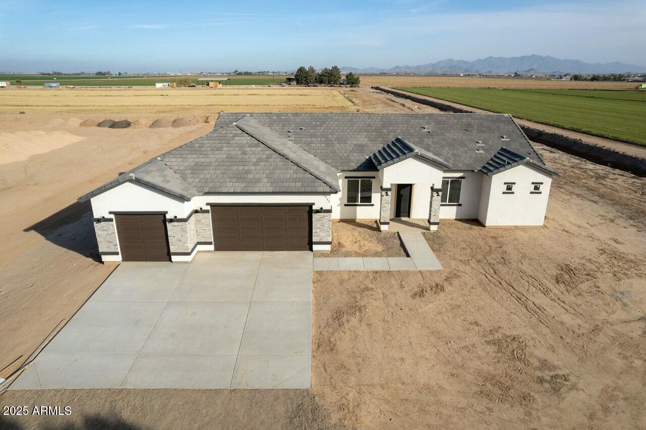 7927 S 220th Ln., Buckeye, AZ 85326