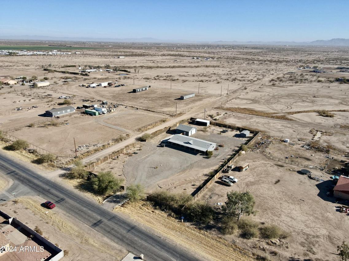 14095 S Overfield Rd., Arizona City, AZ 85123