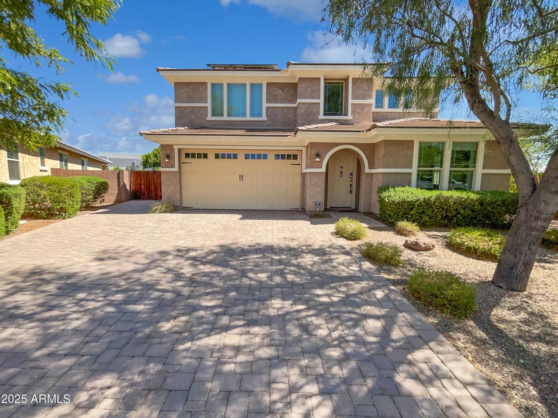 2522 W Brisa Dr., Phoenix, AZ 85085
