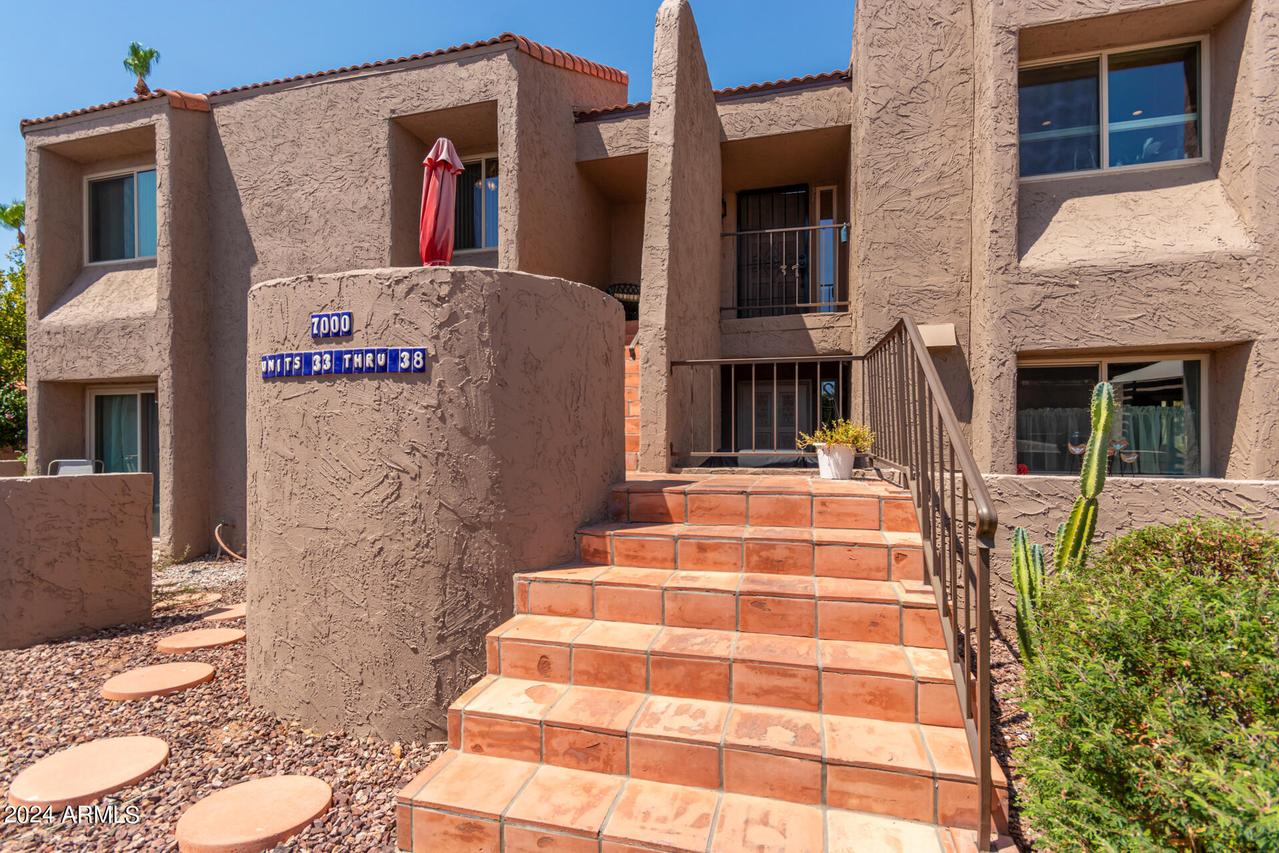 7000 N Via Camello Del Sur St. #37, Scottsdale, AZ 85258