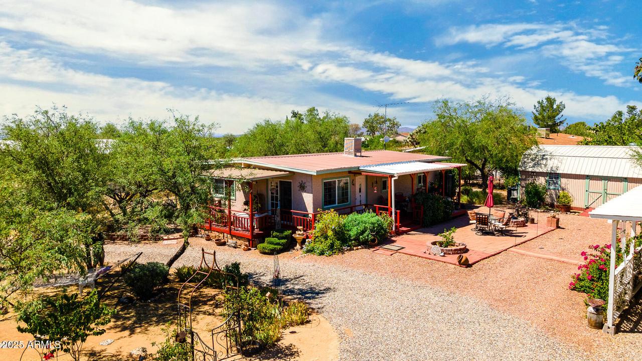 27100 S Bullard Dr., Congress, AZ 85332