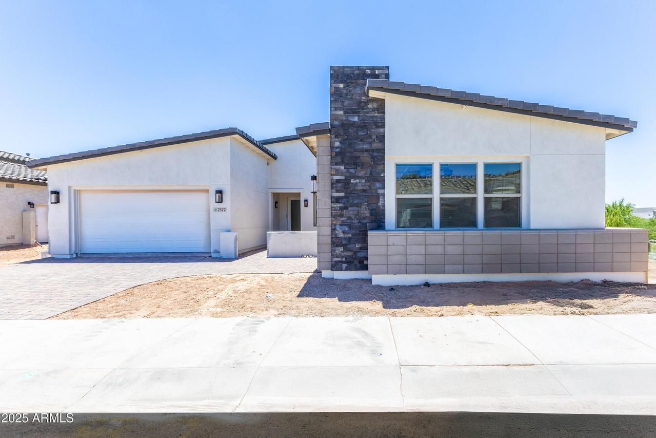 7577 W Evans Dr., Peoria, AZ 85381
