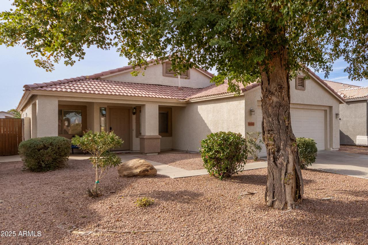 30768 N Royal Oak Way, San Tan Valley, AZ 85143