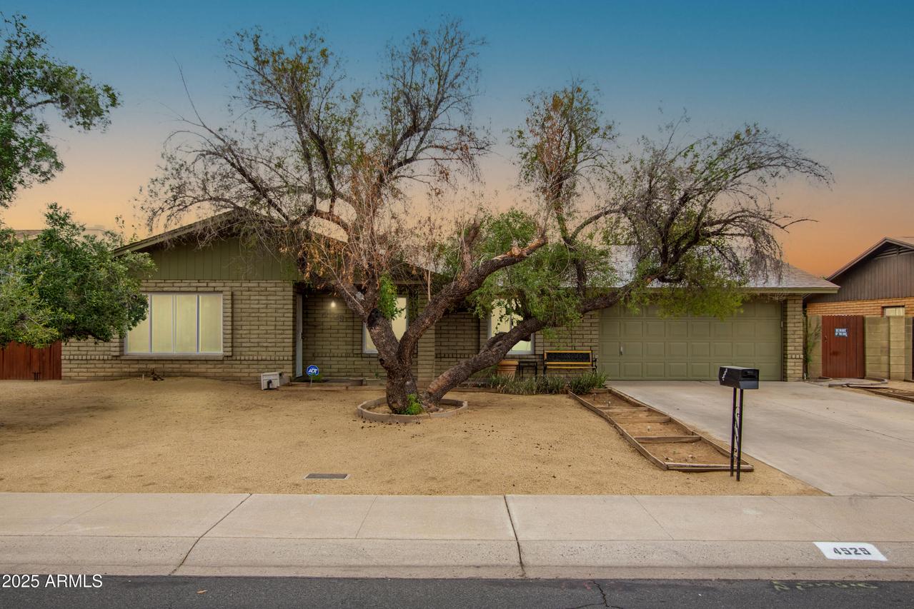 4529 W Columbine Dr., Glendale, AZ 85304