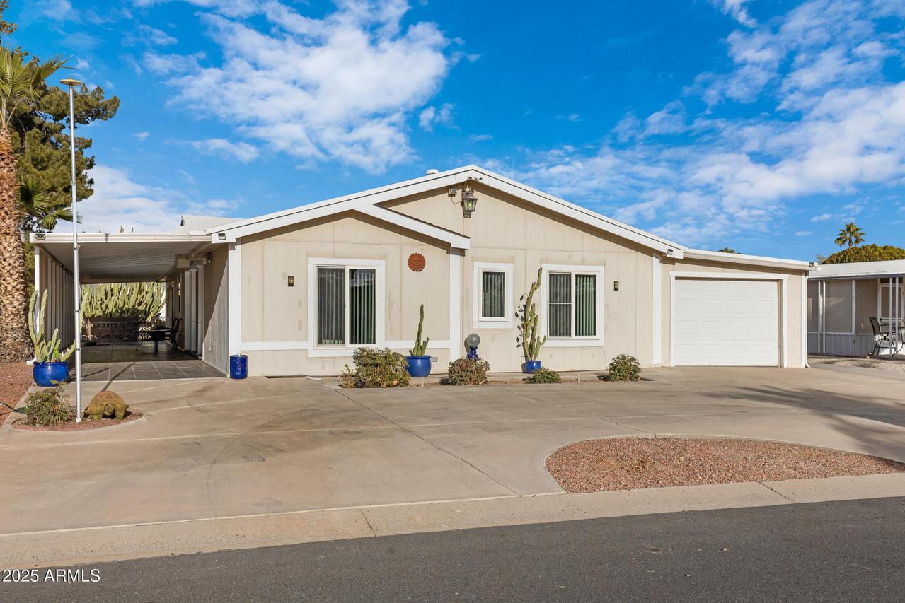 9055 E Olive Ln., Sun Lakes, AZ 85248