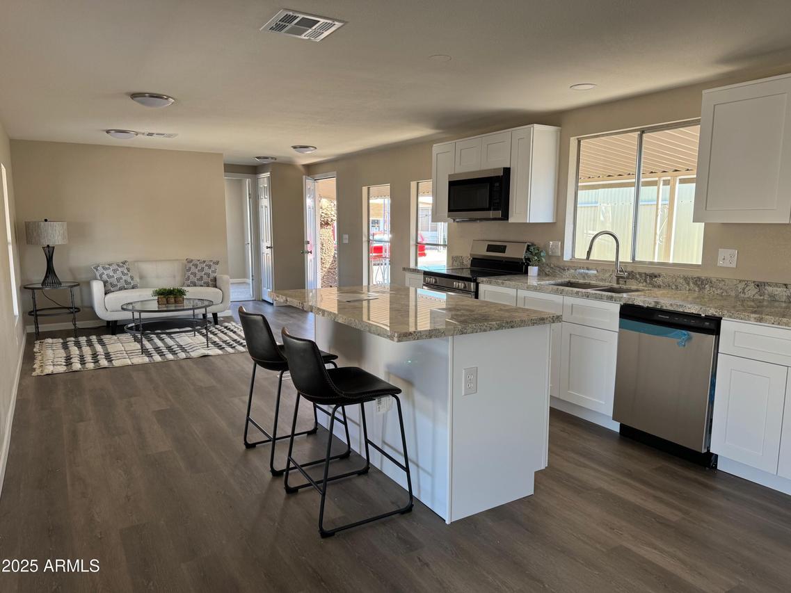 205 S Higley Rd. ##4, Mesa, AZ 85206