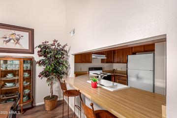 12017 N 27th Pl., Phoenix, AZ 85028