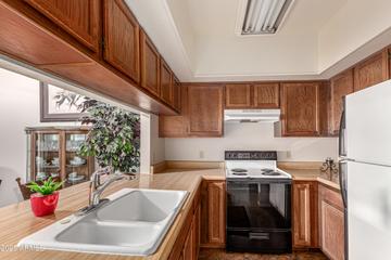 12017 N 27th Pl., Phoenix, AZ 85028